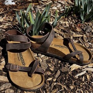 BIRKENSTOCK YARA ANKLE STRAP SANDAL